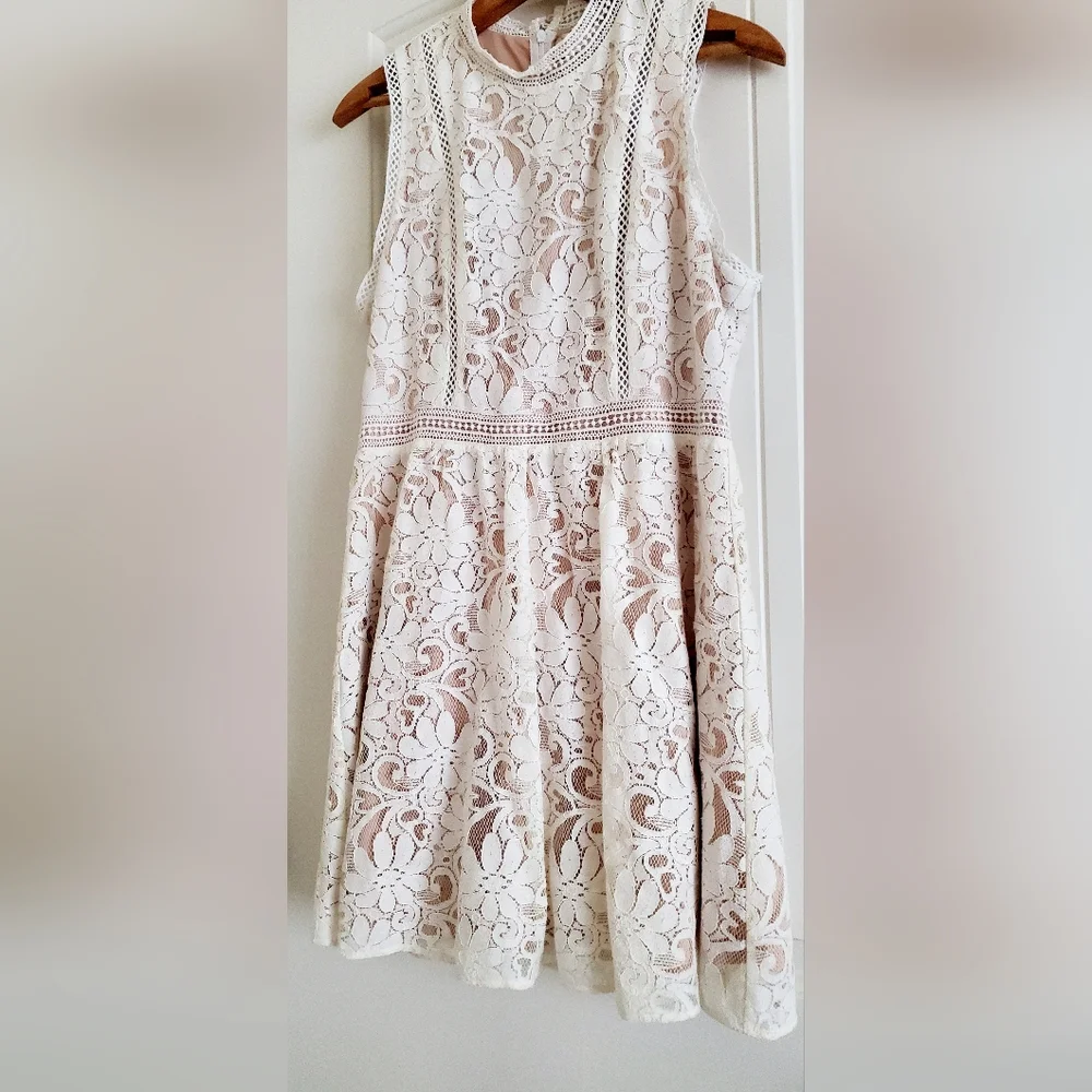 Altar'd State cream floral lace dress - Picture 4 of 5